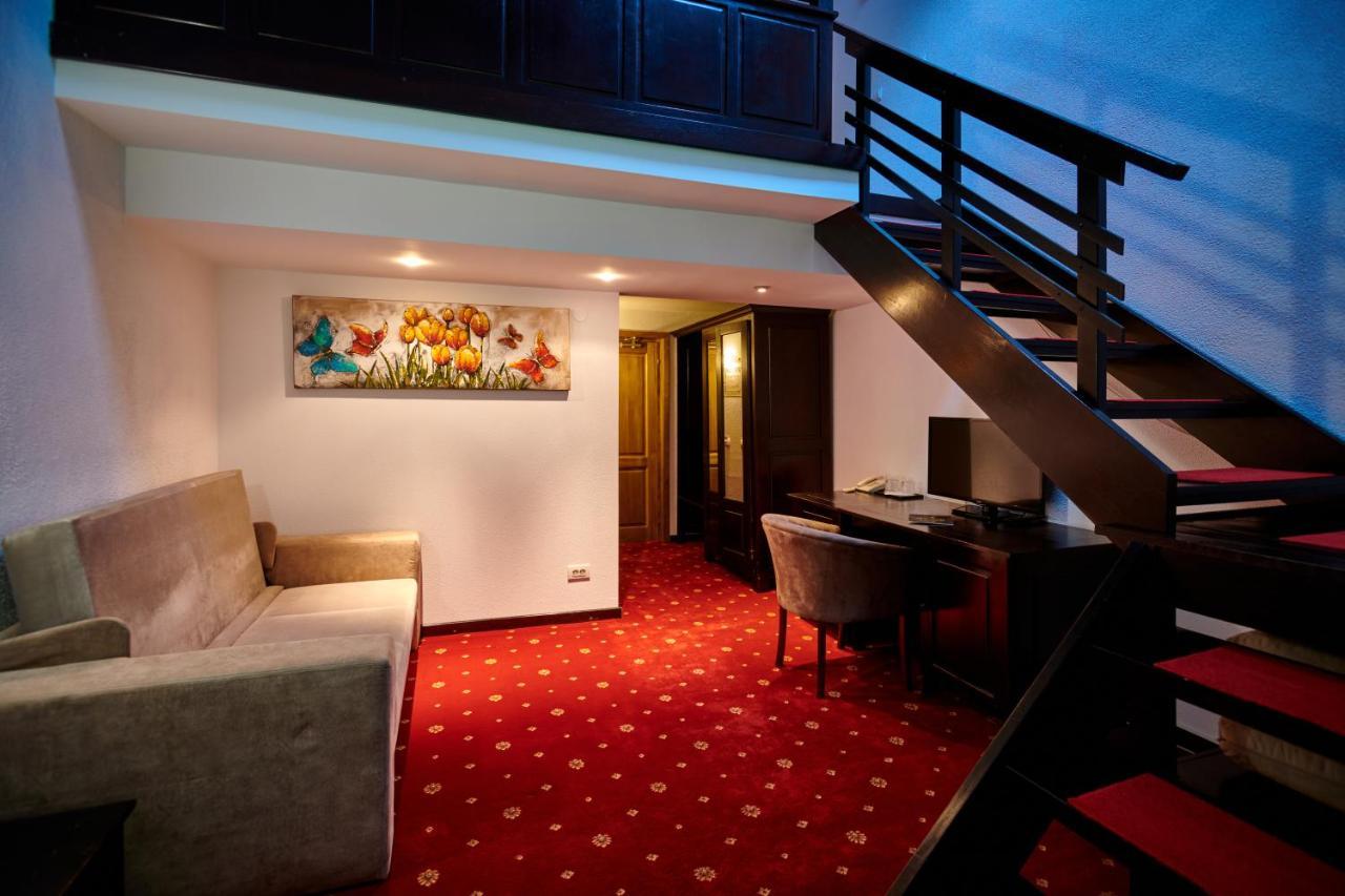 Hotel & Restaurant Sofia Suczawica Zewnętrze zdjęcie